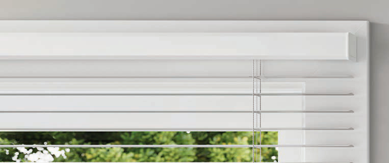 Celebrity Headrail
Outside Mount