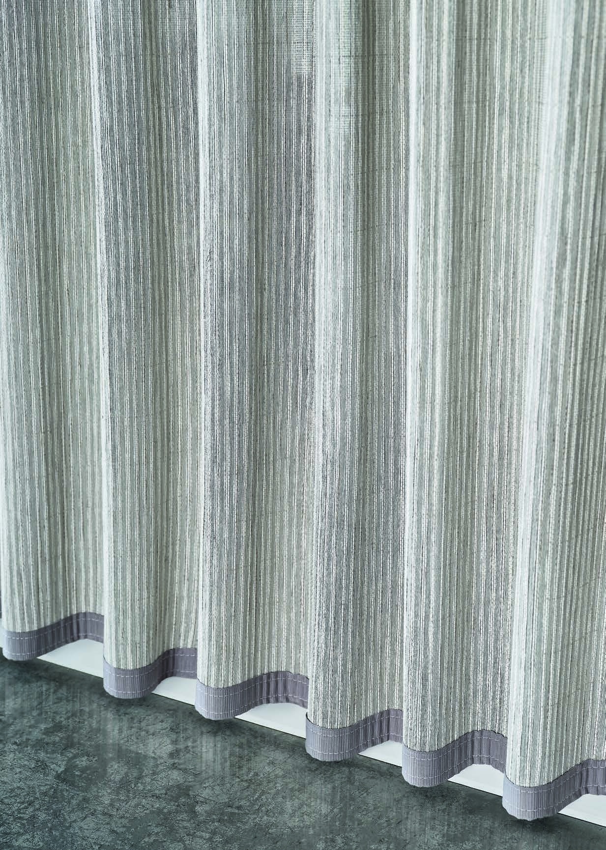 Fabric Soho    Color Concrete
Operating System Vertical Drapery    Deck 6